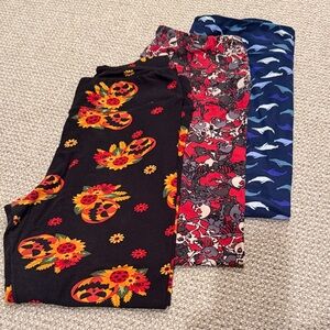 LuLaRoe Gray and Cream Dolphin Leggings set of 3 size TC